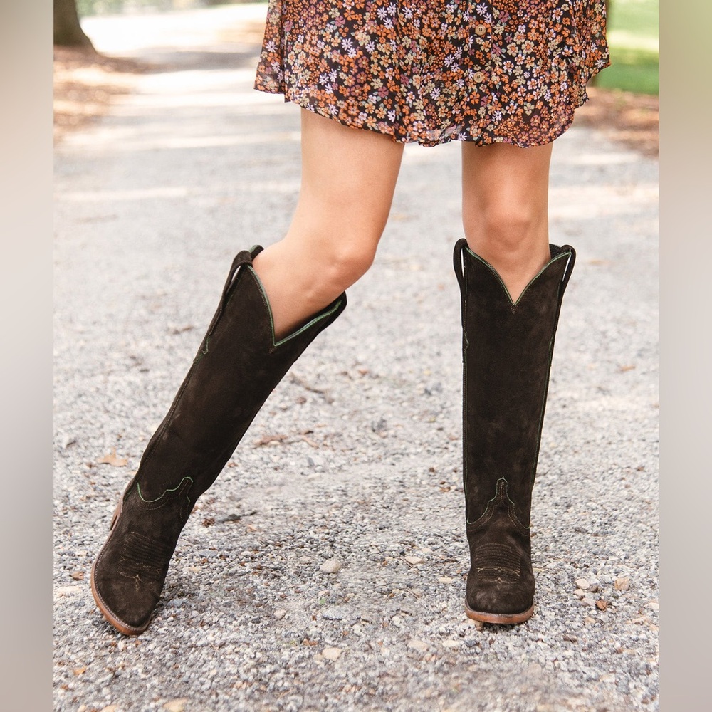 Lucchese Edie Tall Boot in Black EUC  size 11B